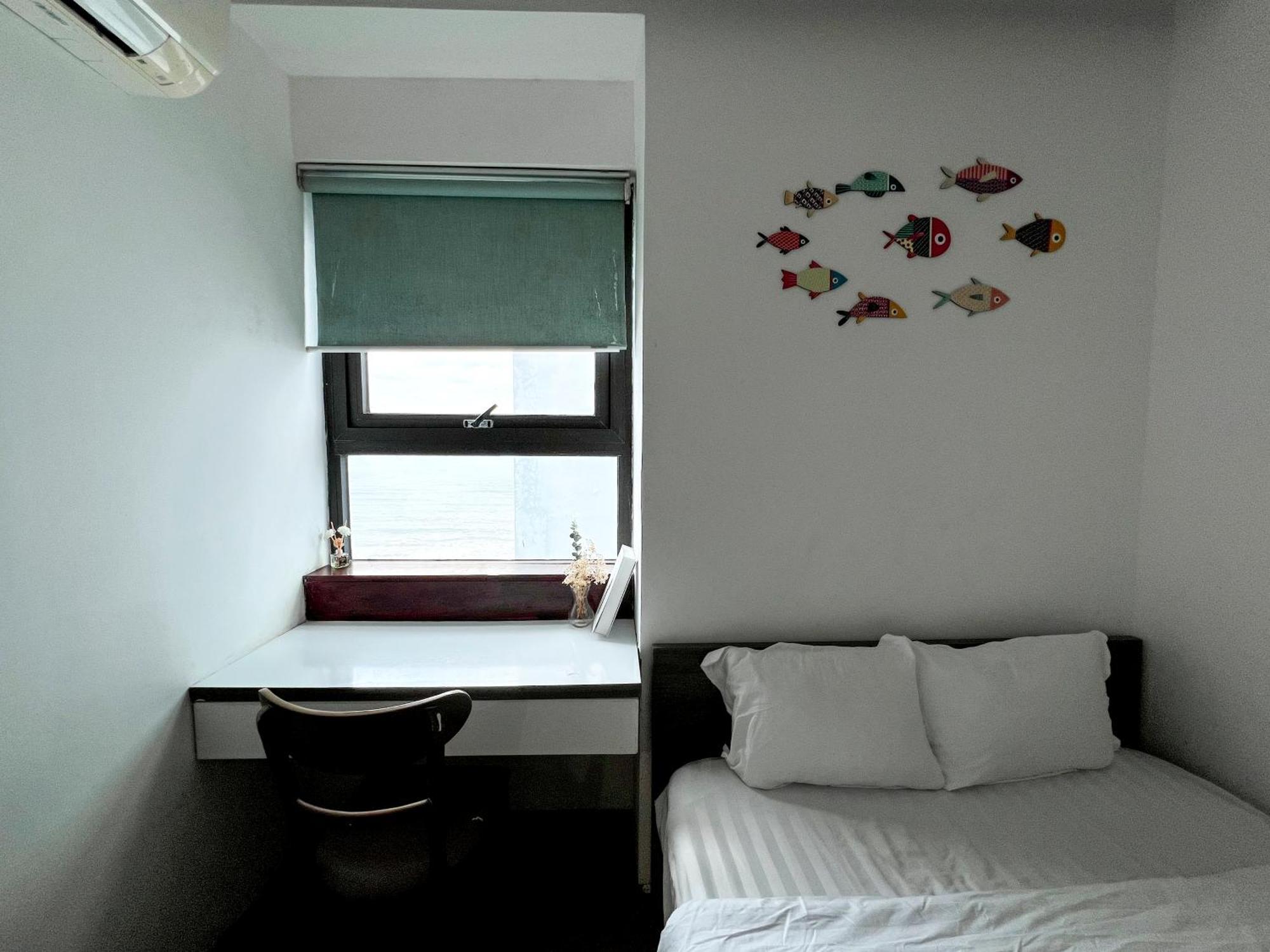 Song - Seaside Retreat * Da Nang